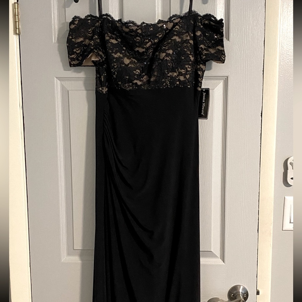 Womens Jessica Howard Gown/Mother of the Bride Dress, size 14 Black